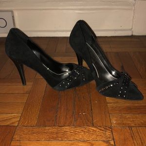 BGBG black suede pumps